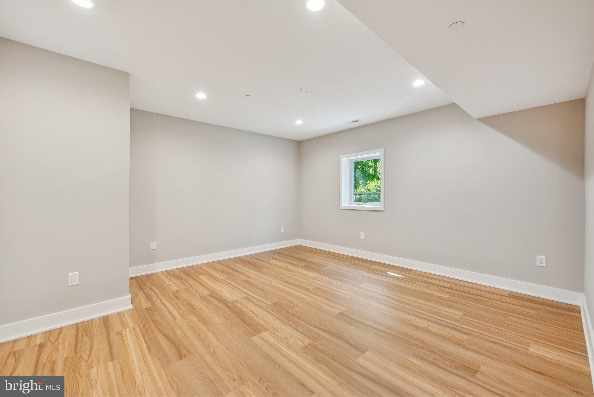 10200 Falls Road Potomac, MD 20854 - Photo 64 of 69