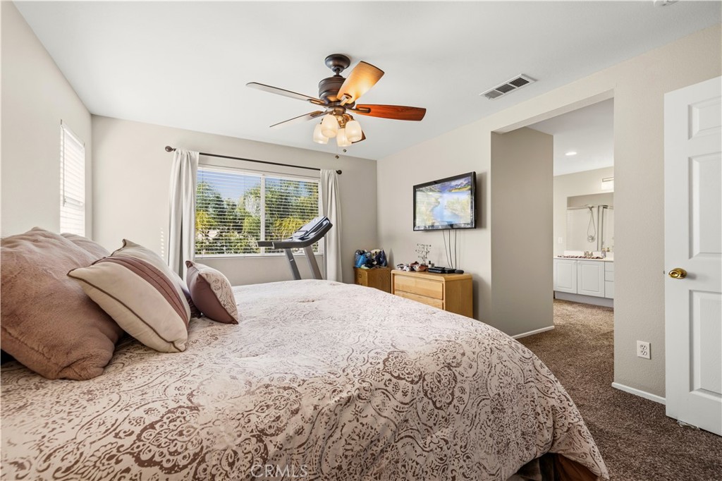 30457 Barcelona Road Castaic, CA 91384 - Photo 20 of 36