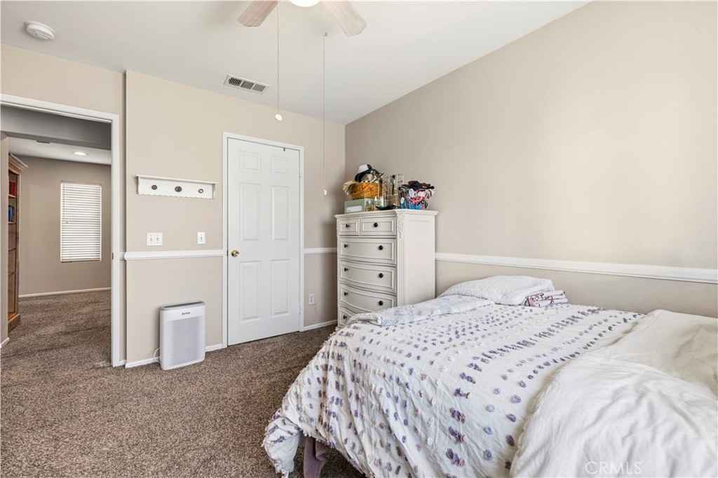 30457 Barcelona Road Castaic, CA 91384 - Photo 25 of 36