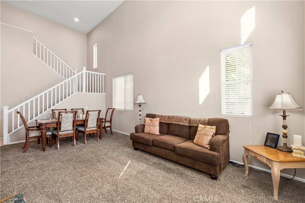 30457 Barcelona Road Castaic, CA 91384 - Photo 3 of 36