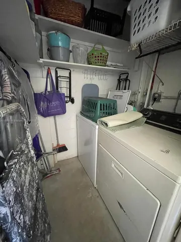 a view of a basketball court