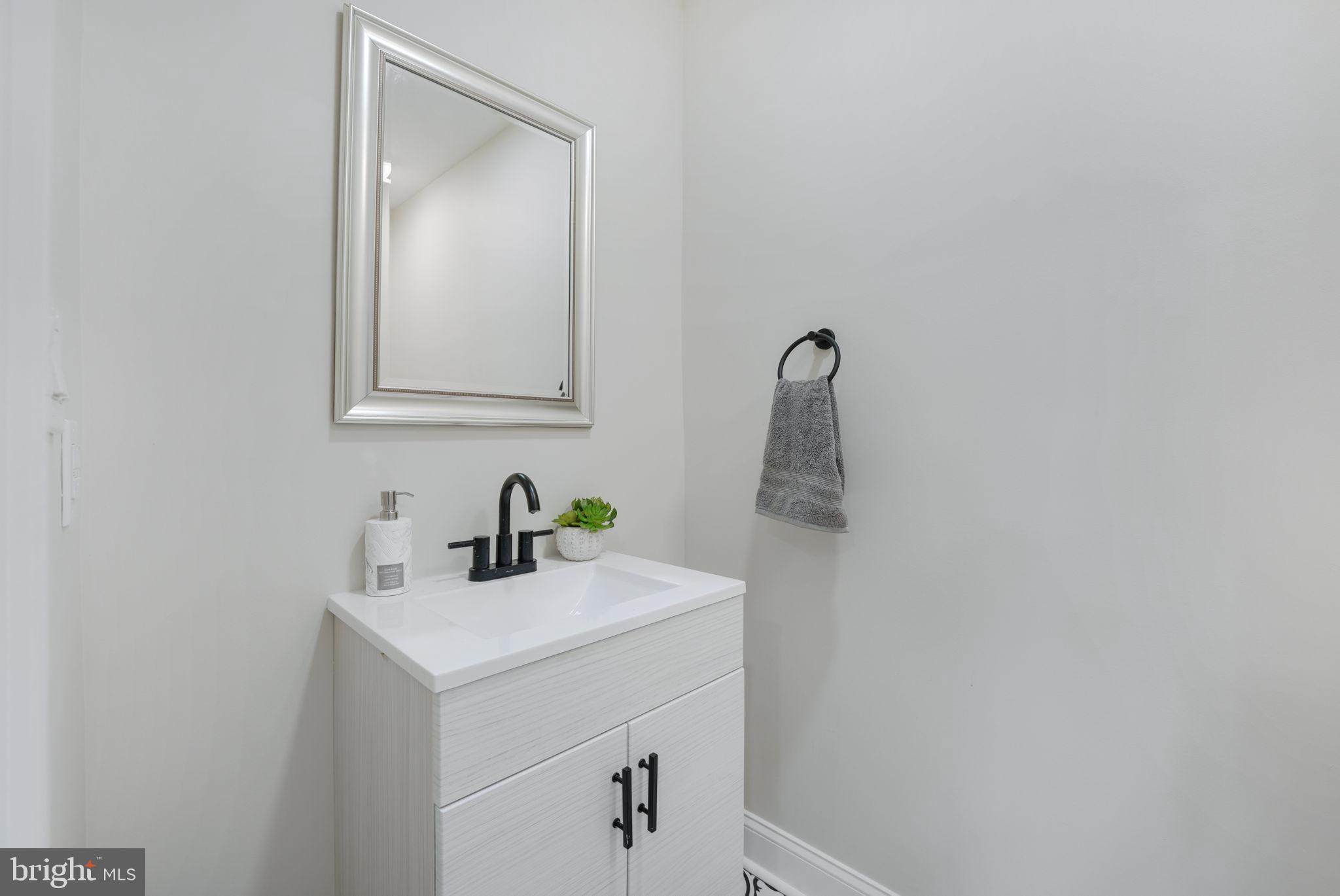 38 Riggs Road Northeast Washington, DC 20011 - Photo 6 of 54 Gallery Image 6