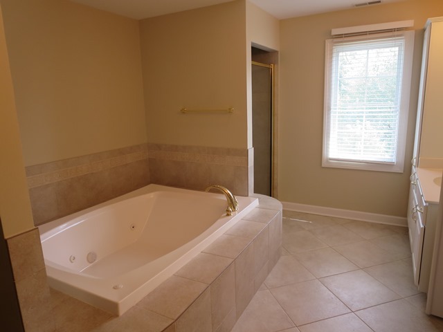 1781 Porter Court Lombard, IL 60148 - Photo 15 of 23