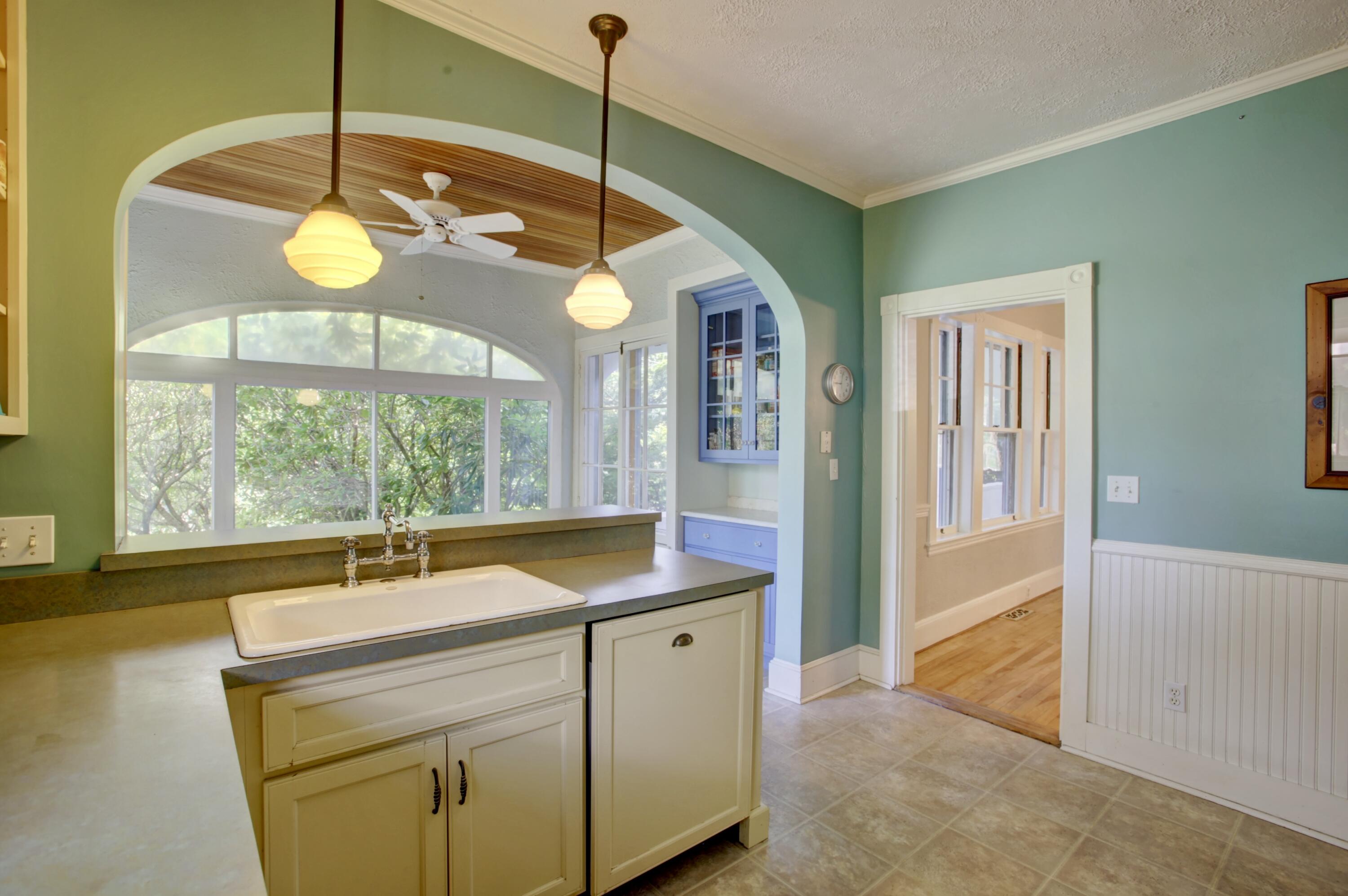 27 Trundy Road Cape Elizabeth, ME 04107 - Photo 14 of 38 27TrundyRd-Kitchen2