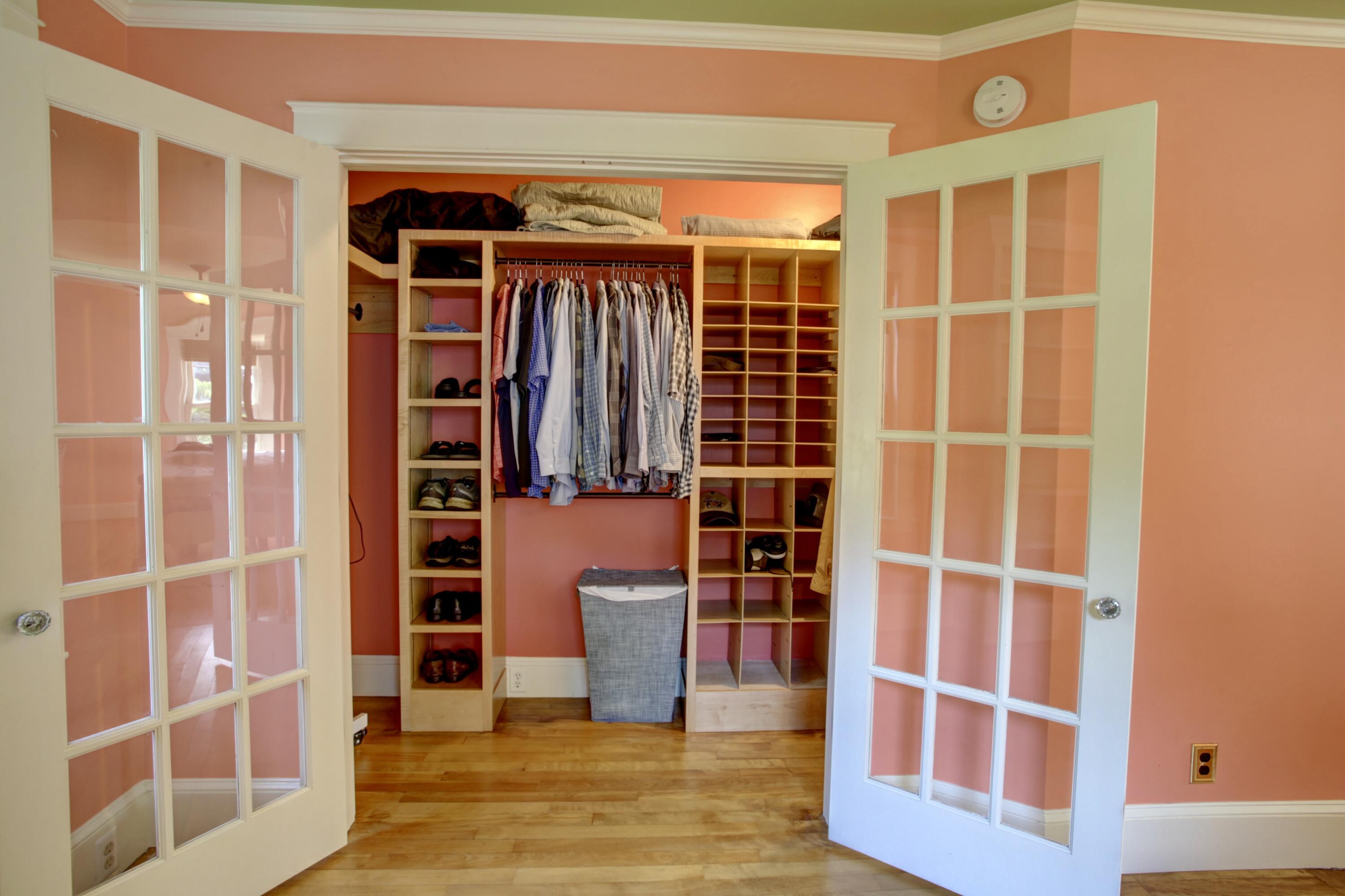 27 Trundy Road Cape Elizabeth, ME 04107 - Photo 23 of 38 27TrundyRd-Closet