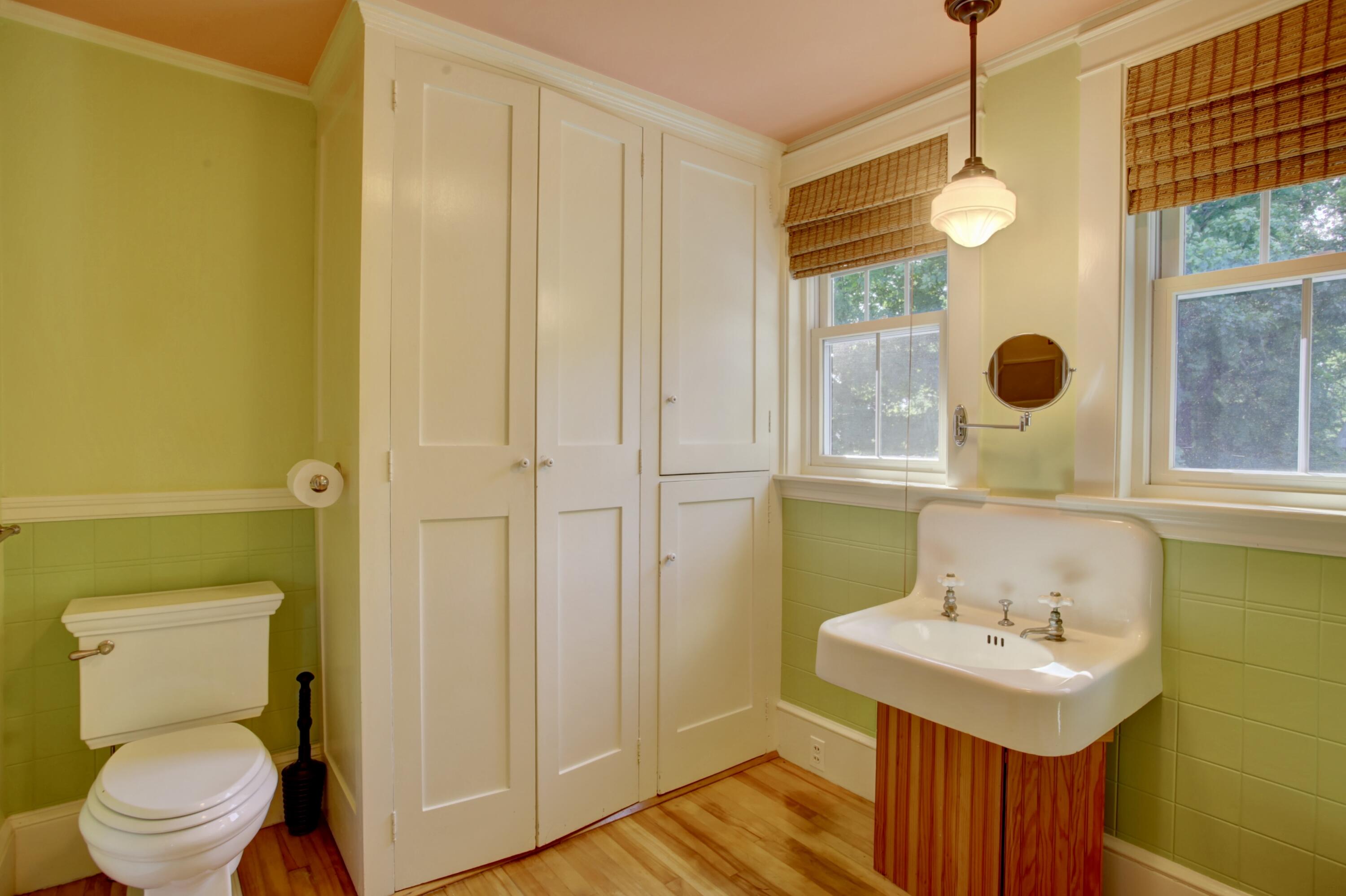 27 Trundy Road Cape Elizabeth, ME 04107 - Photo 24 of 38 27TrundyRd-FullBath