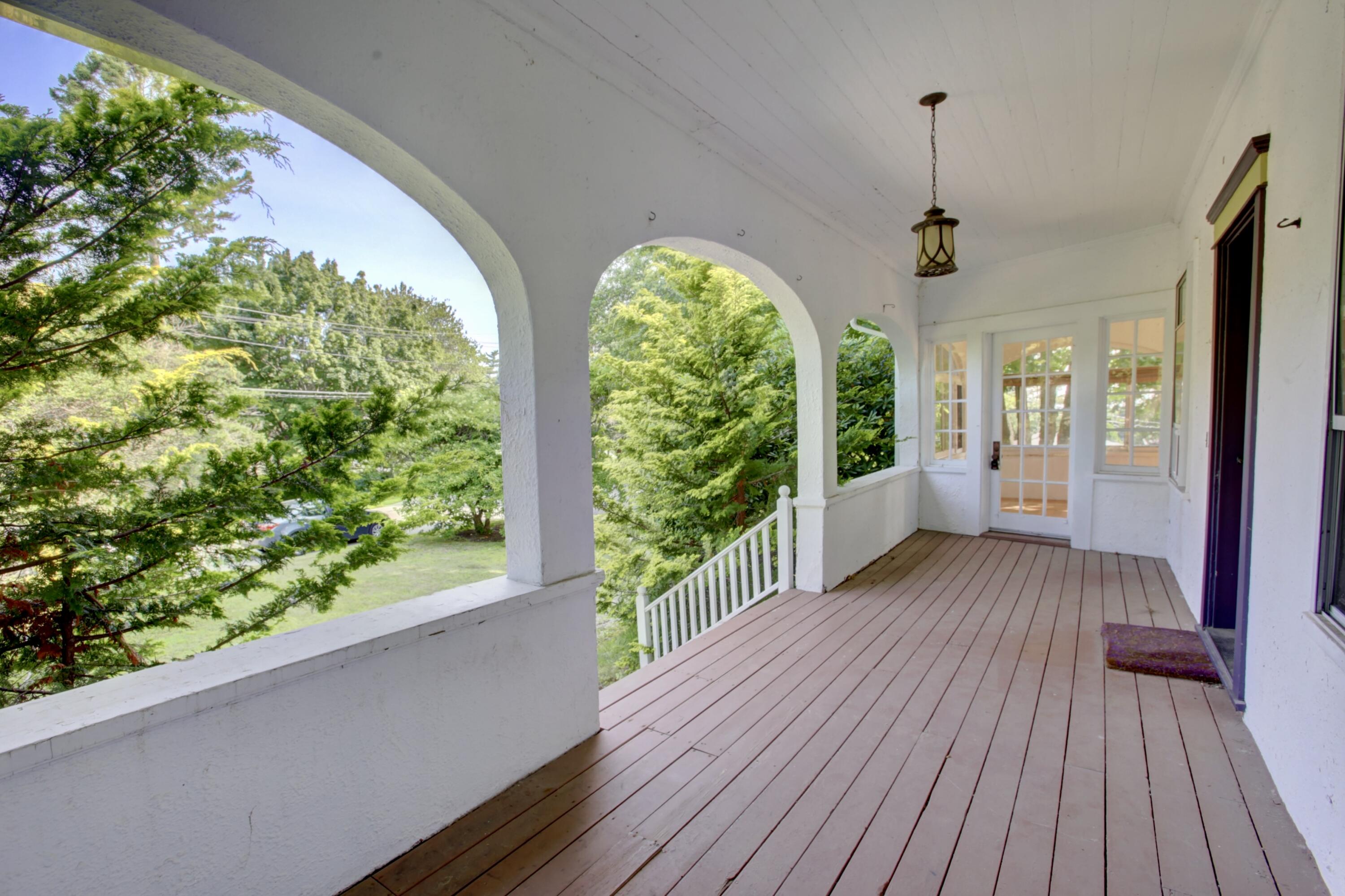 27 Trundy Road Cape Elizabeth, ME 04107 - Photo 3 of 38 27TrundyRd-FrontPorch2