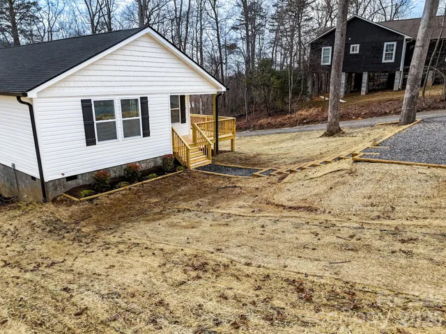 $399,900 | 12 Knox Road, Black Mountain, NC 28711