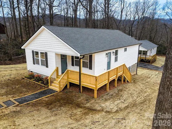 $384,900 | 12 Knox Road, Black Mountain, NC 28711