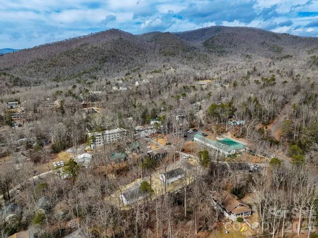 $399,900 | 12 Knox Road, Black Mountain, NC 28711