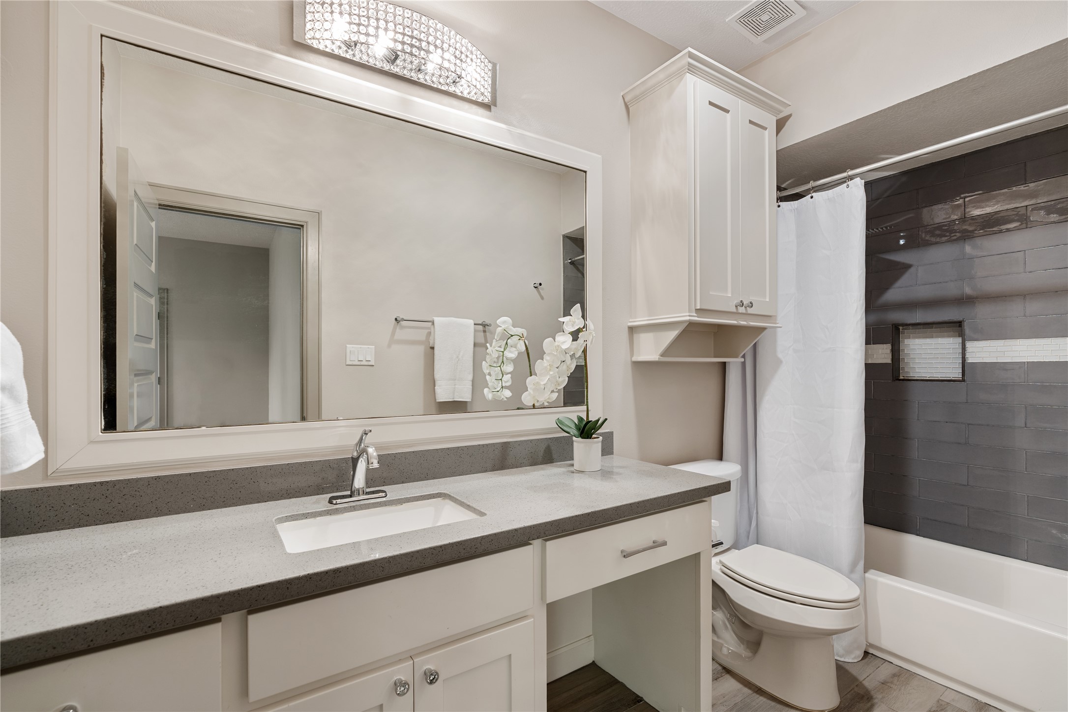 12379 Pebble View Drive Conroe, TX 77304 - Photo 34 of 46 Third full bathroom remodel located upstairs.