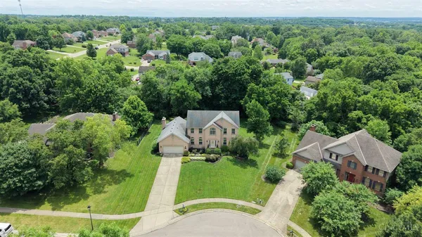 $550,000 | 4585 Beech Knoll Lane, Hamilton, OH 45011