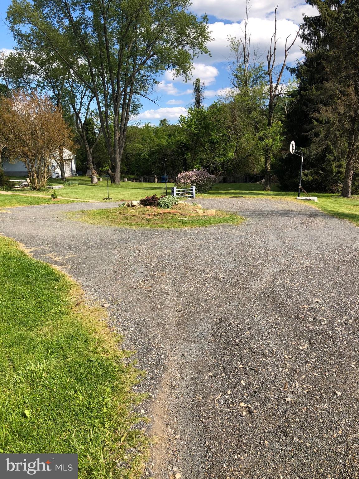 913 Ednor Road Silver Spring, MD 20905 - Photo 3 of 31