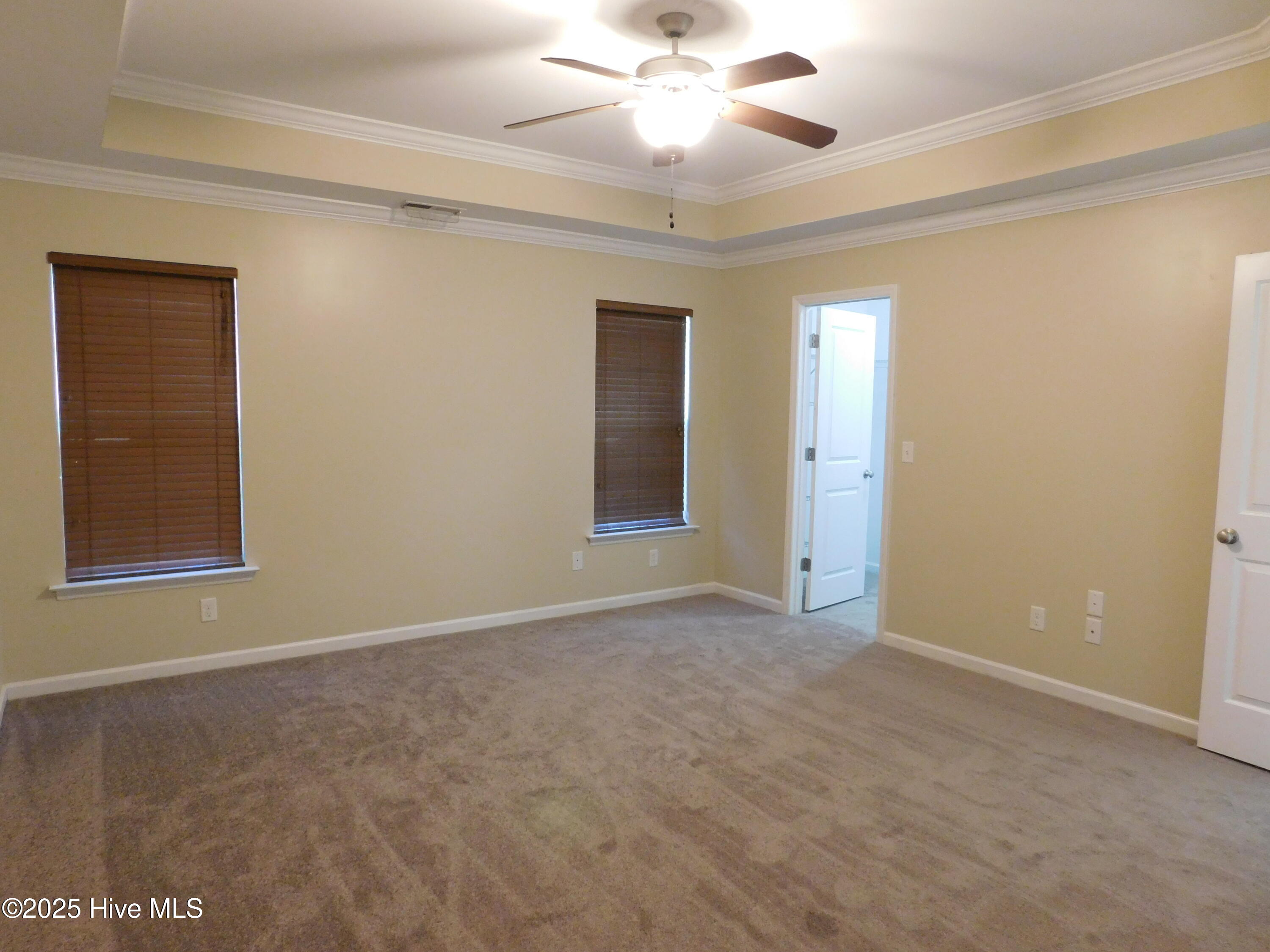 107 Lynden Lane New Bern, NC 28560 - Photo 3 of 21 DSCN5907