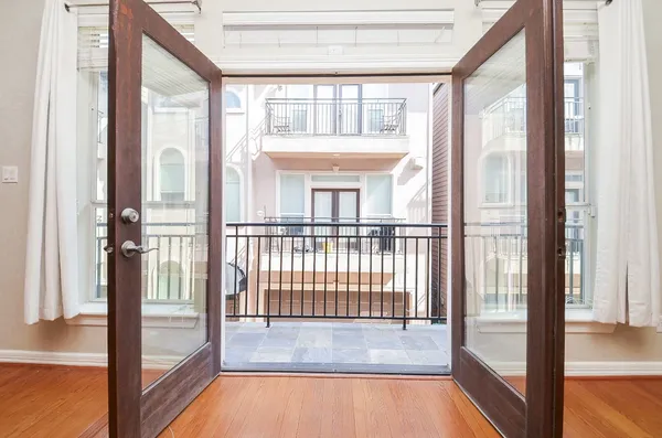 $2,700 | 1148 West 25th Street, Unit G, Houston, TX 77008