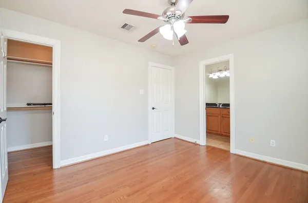 $2,700 | 1148 West 25th Street, Unit G, Houston, TX 77008