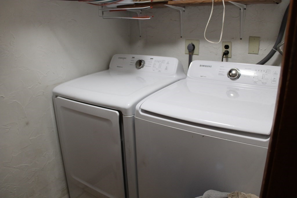 5 Lower Road Hudson, MA 01749 - Photo 23 of 30 a utility room with dryer and washer