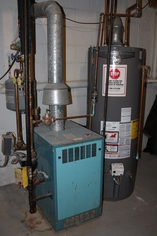 5 Lower Road Hudson, MA 01749 - Photo 27 of 30 a utility room with dryer and washer