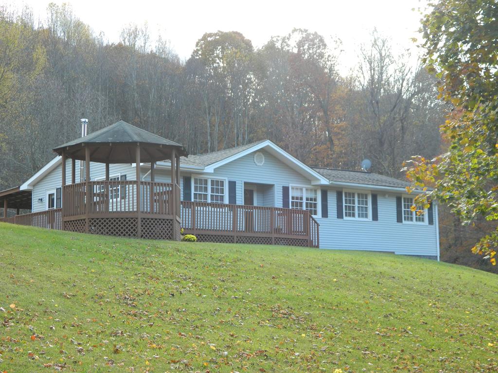 1392 Stoney Battery Road Marion, VA 24354 - Photo 1 of 1 Gallery Image 1