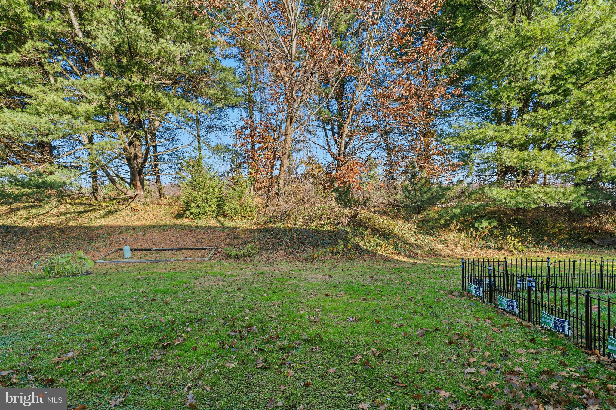 3365 Cheverly Court, Unit 3365 Abingdon, MD 21009 - Photo 4 of 32 a view of yard with green space