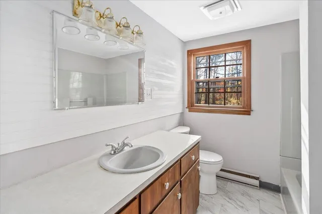 $450,000 | 52 Academy Avenue, Atkinson, NH 03811