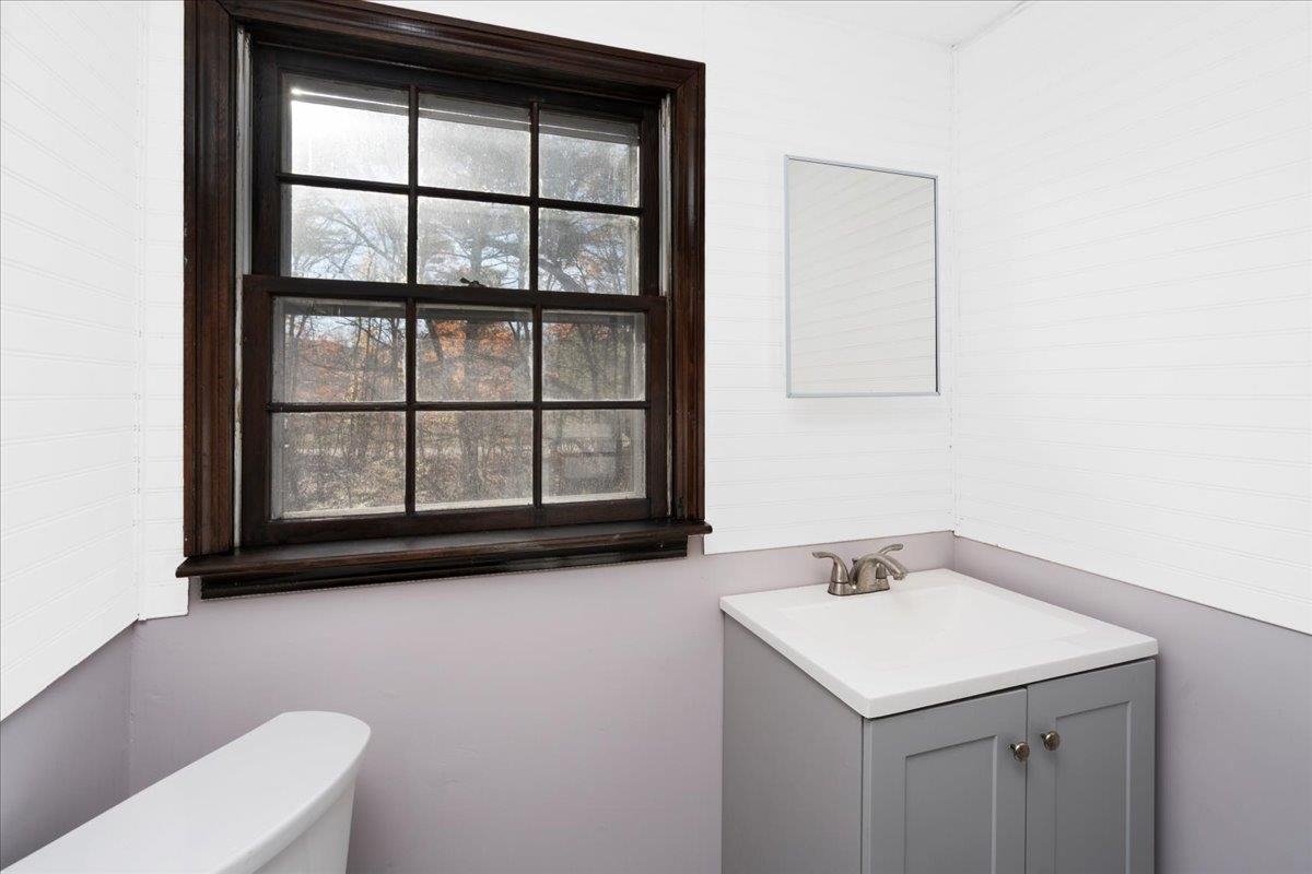 52 Academy Avenue Atkinson, NH 03811 - Photo 27 of 42