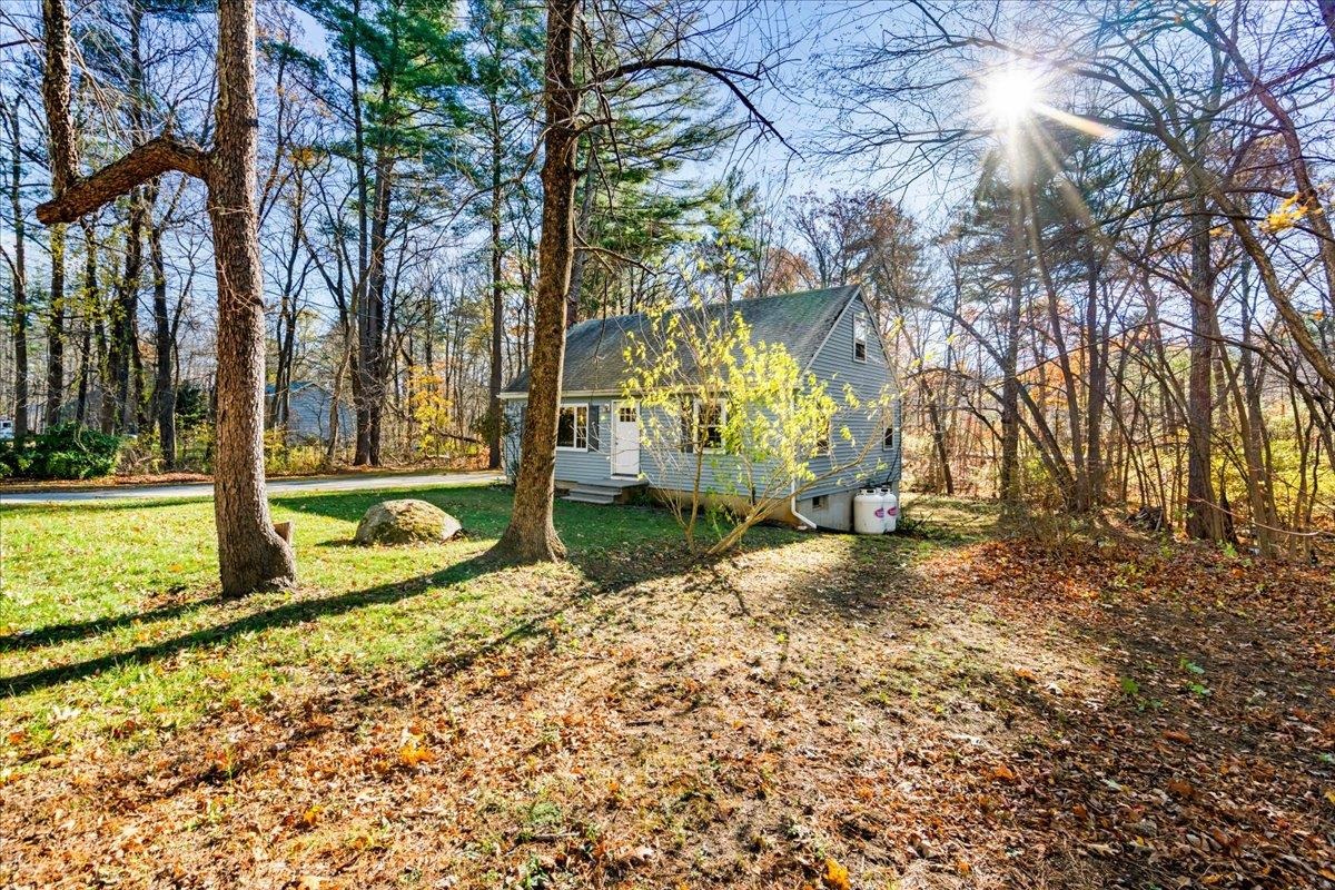 52 Academy Avenue Atkinson, NH 03811 - Photo 4 of 42