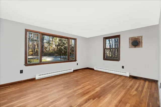 $450,000 | 52 Academy Avenue, Atkinson, NH 03811