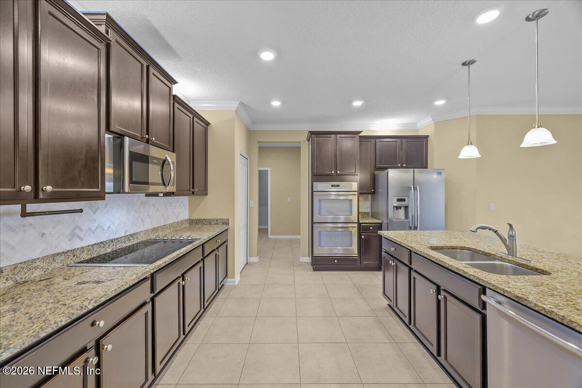 15895 Tisons Bluff Road Jacksonville, FL 32218 - Photo 12 of 55 13-JWLeeMedia4640