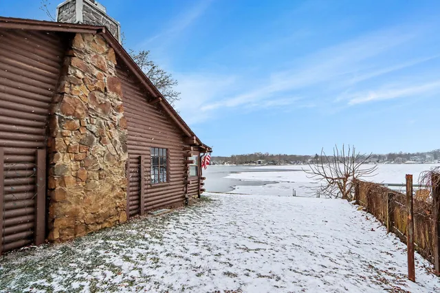 $579,000 | 146 Crooked Lake Drive West, Kalamazoo, MI 49009