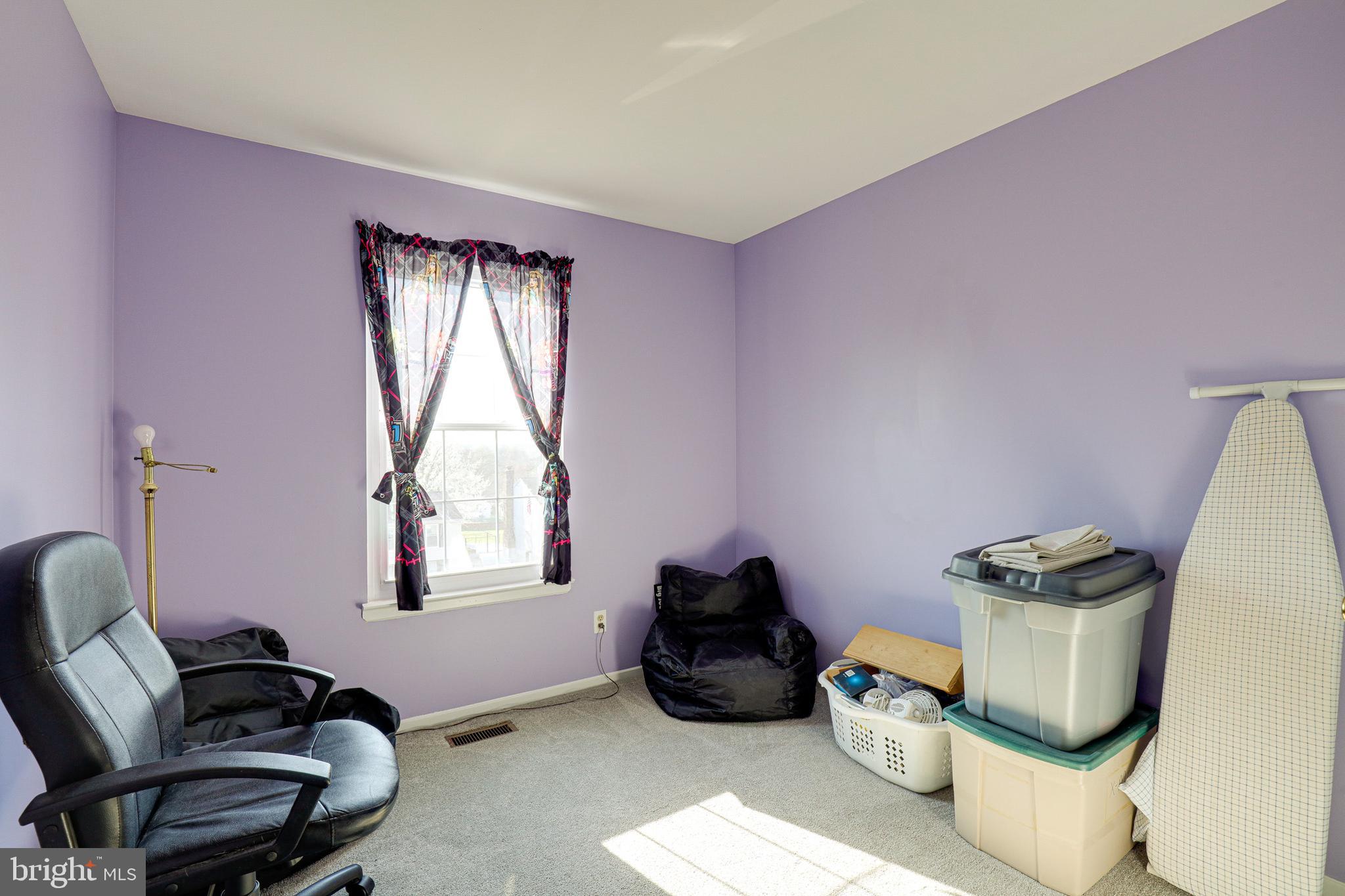 2059 Putnam Road Baltimore, MD 21227 - Photo 22 of 32 Bedroom #3