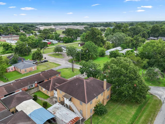 $299,000 | 1720 Elm Street, Bay City, TX 77414