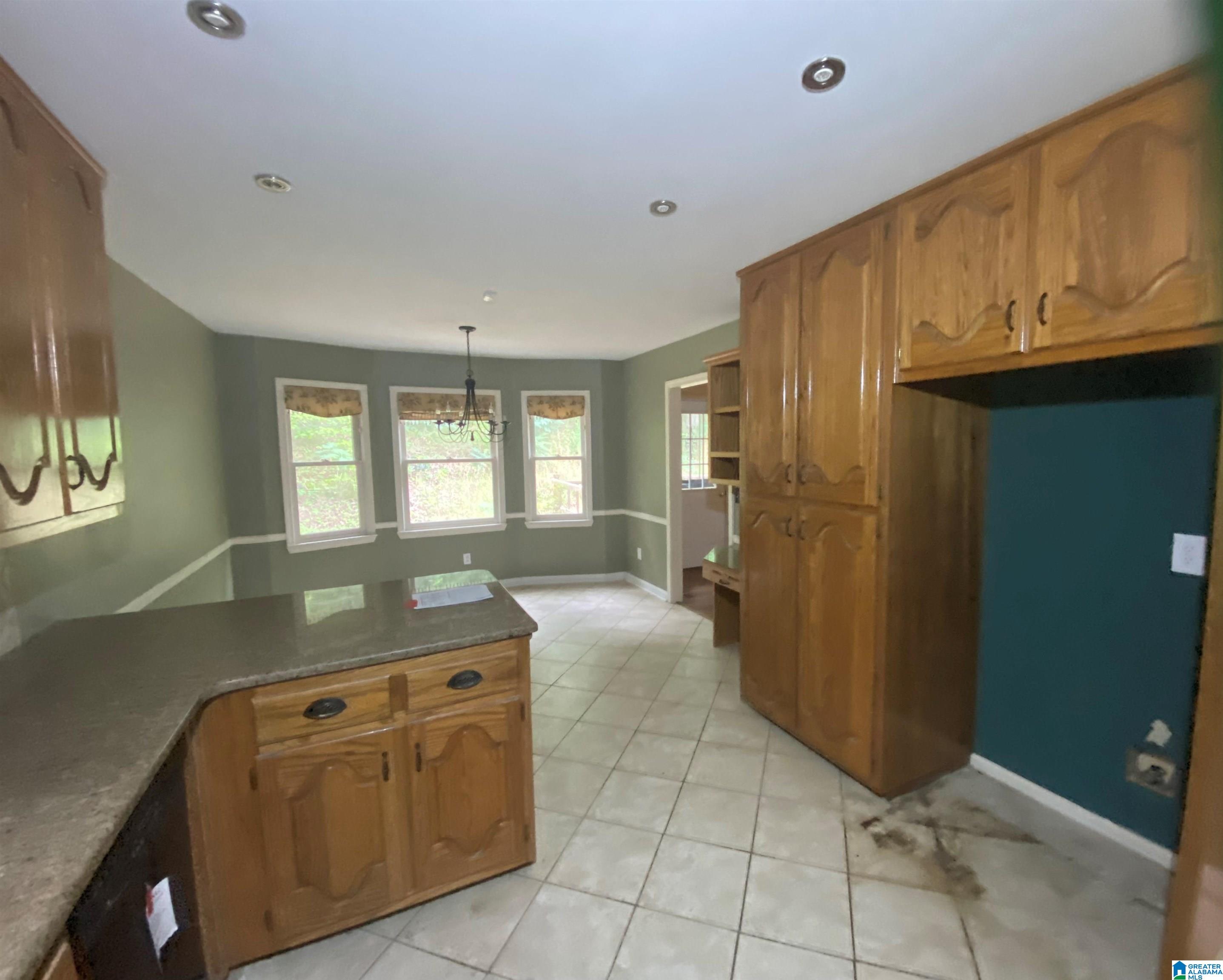 6257 Canterbury Road Pinson, AL 35126 - Photo 4 of 66