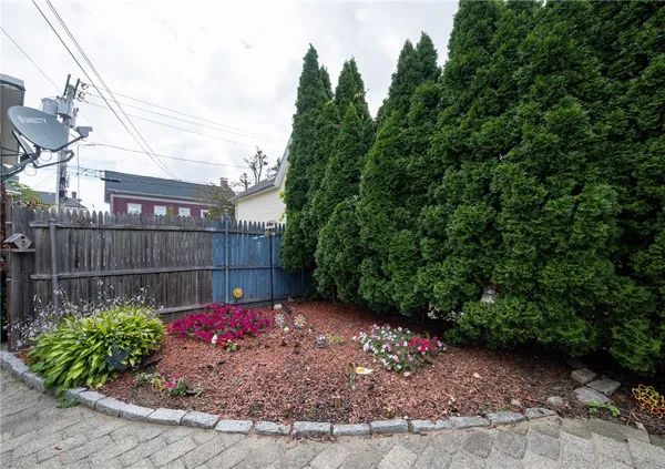 $689,000 | 498 Broadway, Providence, RI 02909