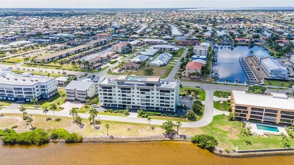 $1,950 | 1500 Park Beach Circle, Unit 3B, Punta Gorda, FL 33950