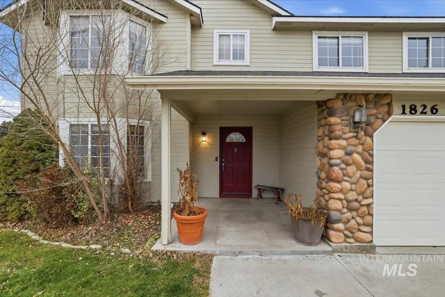 $395,000 | 1826 West Camelot Drive, Nampa, ID 83651