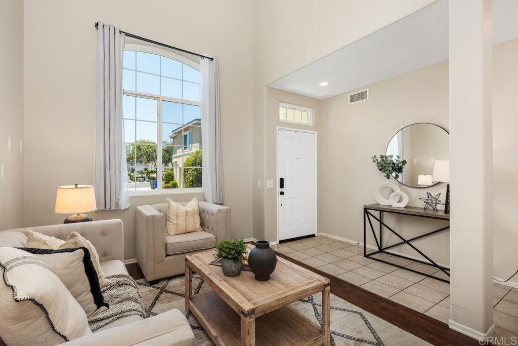 160 Belflora Way Oceanside, CA 92057 - Photo 6 of 41 a living room with furniture