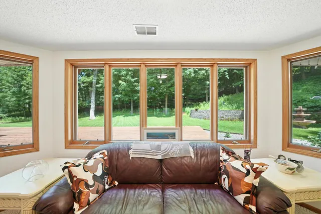 $1,375,000 | 1000 Heritage Lane, Orono, MN 55391