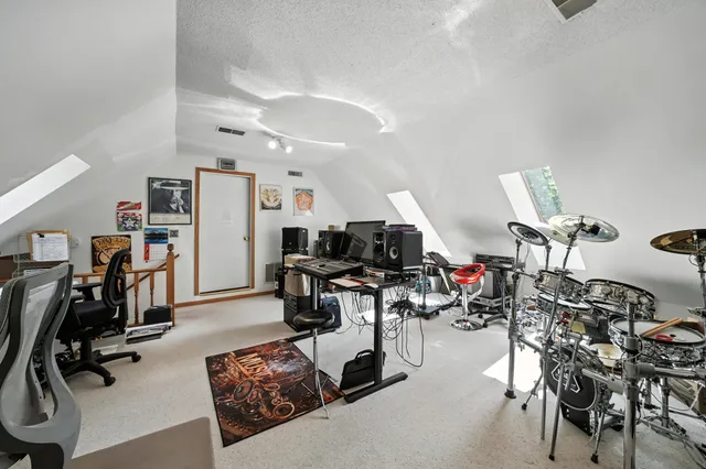 $1,375,000 | 1000 Heritage Lane, Orono, MN 55391