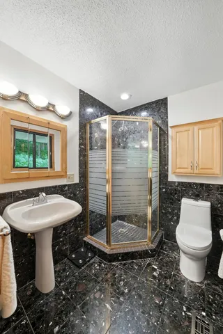 $1,375,000 | 1000 Heritage Lane, Orono, MN 55391