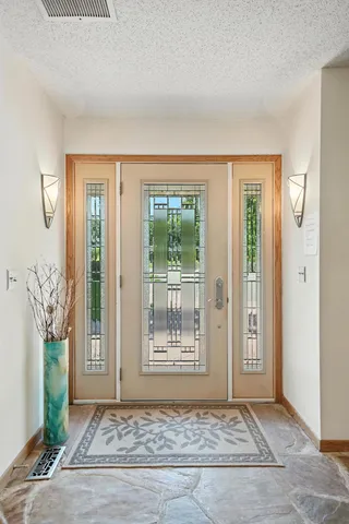 $1,375,000 | 1000 Heritage Lane, Orono, MN 55391