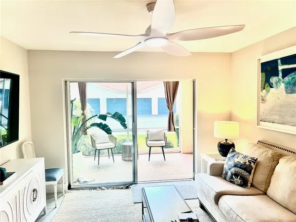 $2,200 | 1550 South 42ND Circle, Unit 111, Vero Beach, FL 32967