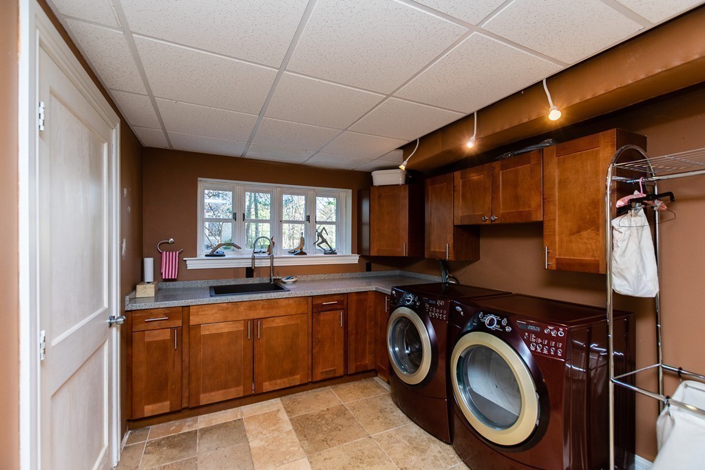 75 Crestview Road Milton, MA 02186 - Photo 24 of 27
