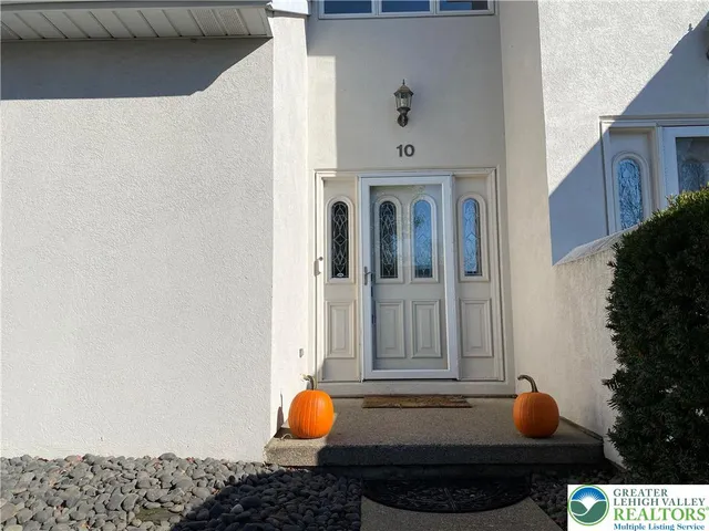 a view of a entryway