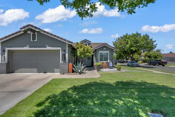 $465,000 | 3327 Summer Creek Drive, Turlock, CA 95382