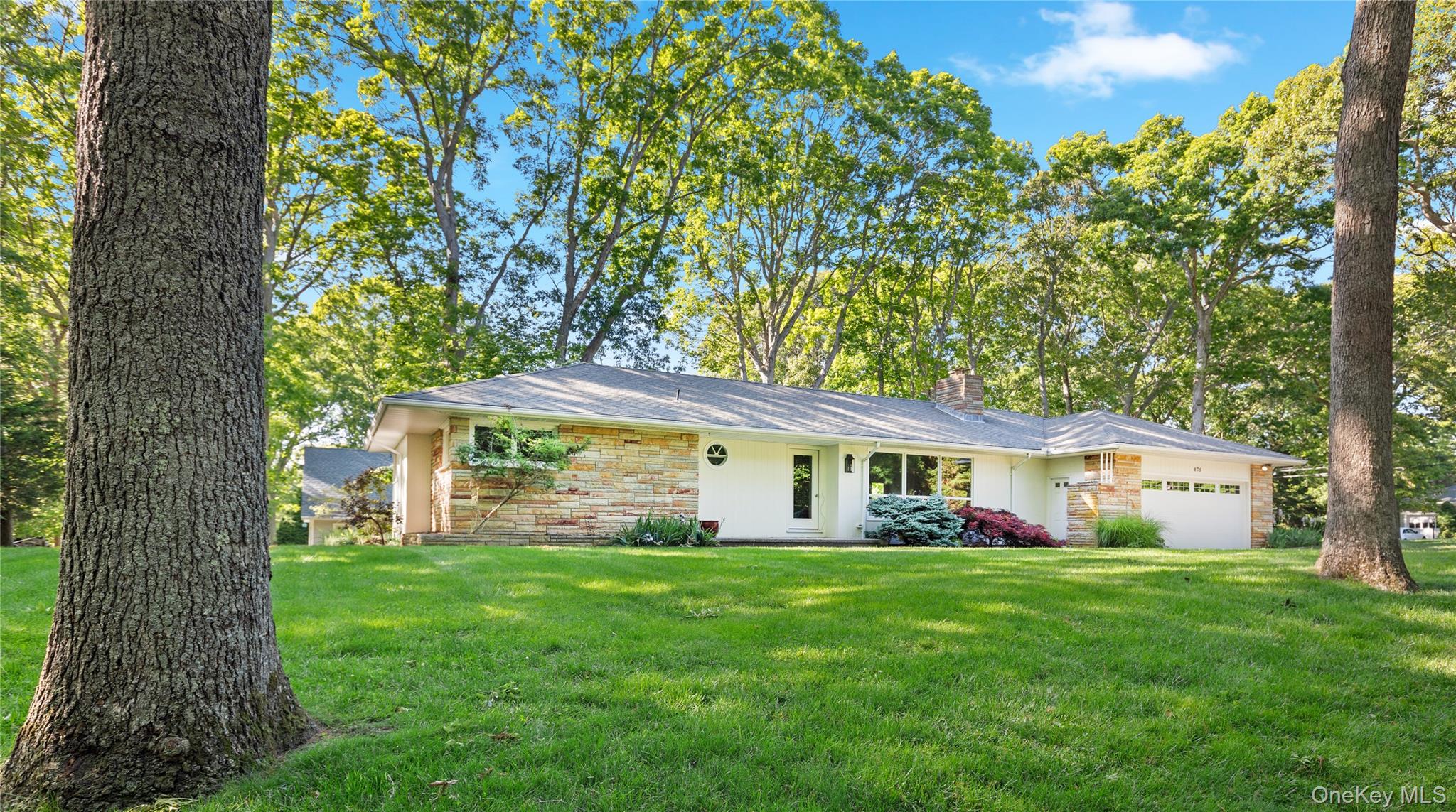 675 Dicks Point Road Cutchogue, NY 11935 - Photo 2 of 23