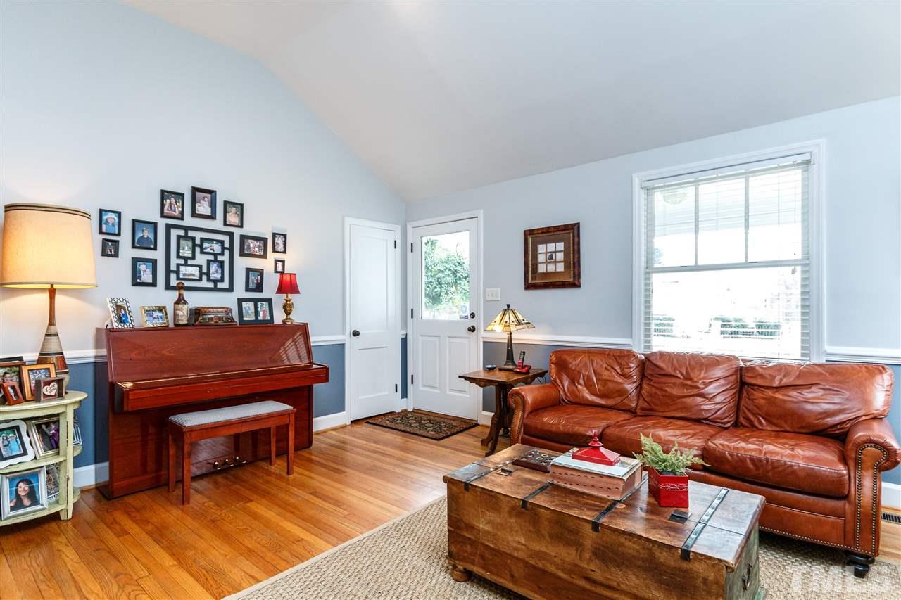 1810 Fairview Road Raleigh, NC 27608 - Photo 7 of 30