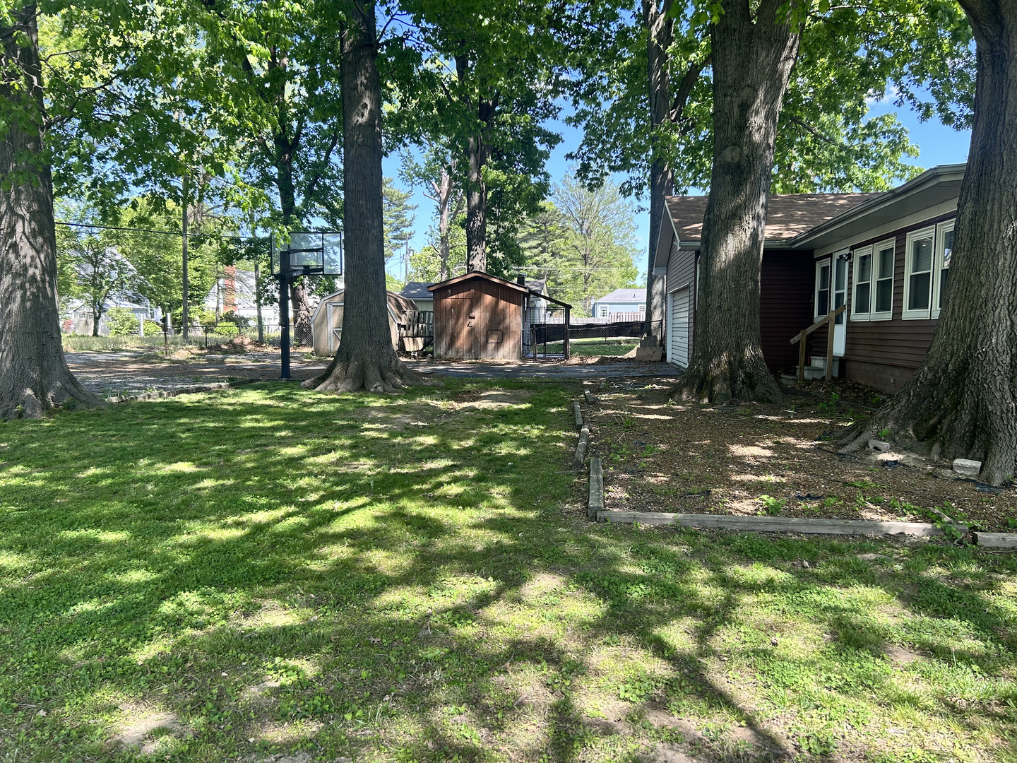 511 West 5th Street Benton, IL 62812 - Photo 16 of 17
