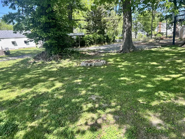 $150,000 | 511 West 5th Street, Benton, IL 62812