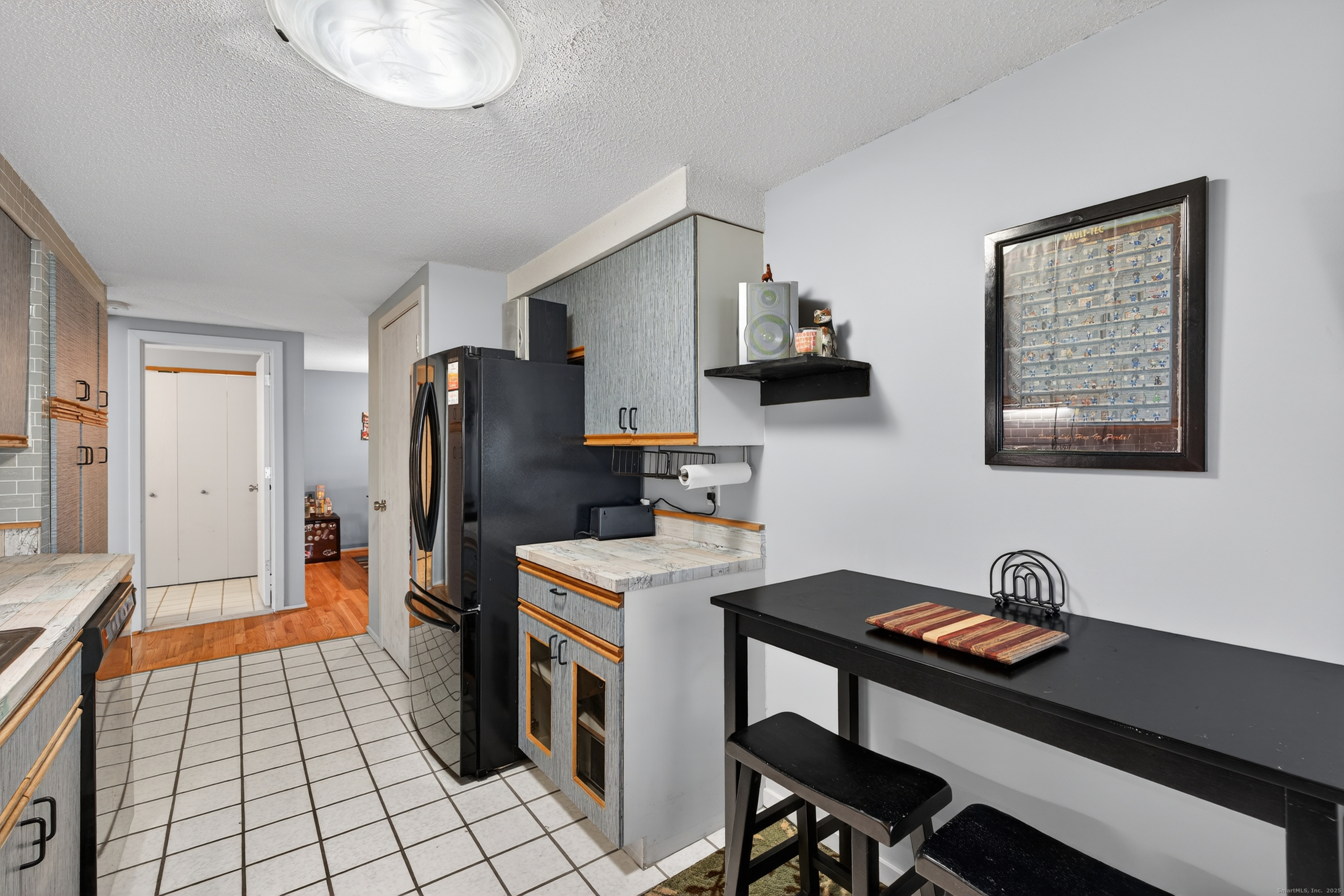 3 Sun Ridge Lane, Unit 3 Cromwell, CT 06416 - Photo 8 of 38 a kitchen that has a sink cabinets and appliances